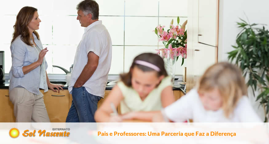 Pais e Professores: Uma Parceria que Faz a Diferença. Externato Sol Nascente