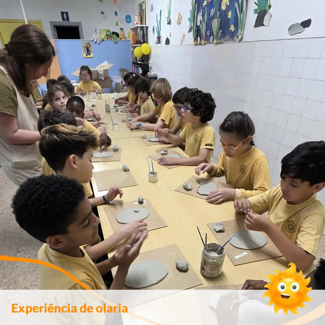 As comemorações do Dia da Criança continuaram com uma experiência de olaria